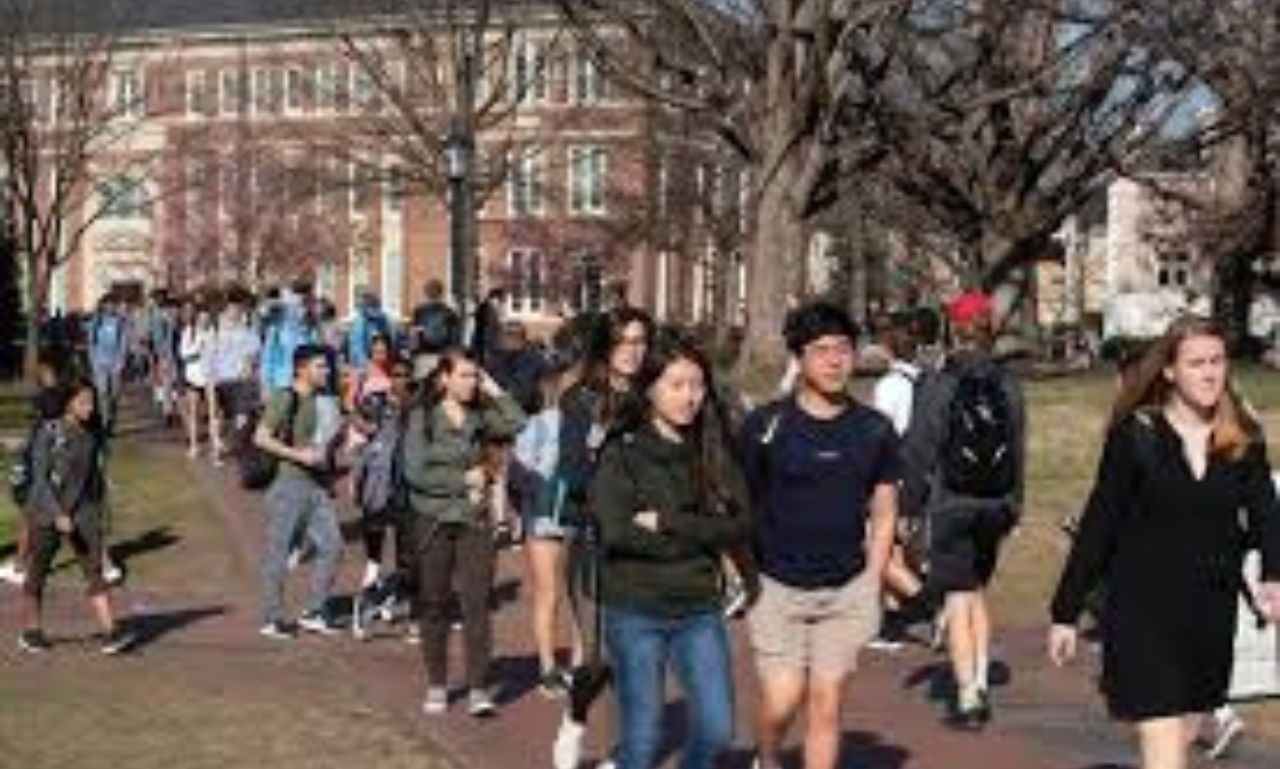 The Step-by-Step Process for International Students Moving to the U.S.